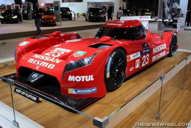 2015-Nissan-GTR-LM-NISMO-4-630x421